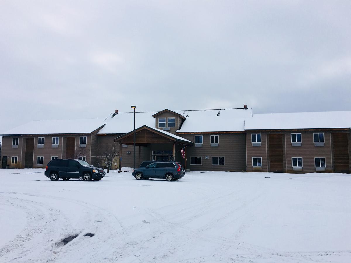 Boulder Creek Inn Donnelly Exterior photo